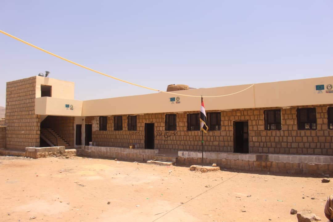 نحو مستقبل أفضل لأبناء النازحين... تأهيل مدرسة المستقبل في مخيم الحصن – بمديرية ذيبين، عمران 📚🏫