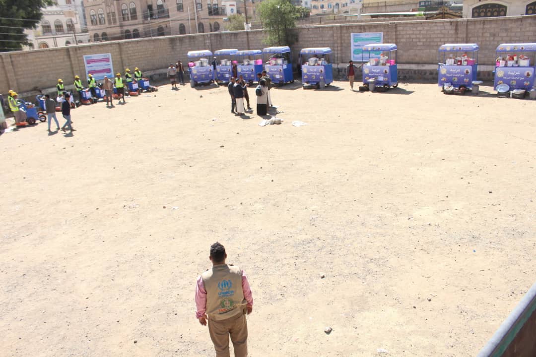 تمكين سبل العيش للأسر النازحة من خلال توفير عربيات إعداد الوجبات السريعة وعربيات اللحام في مديرية سنحان – صنعاء